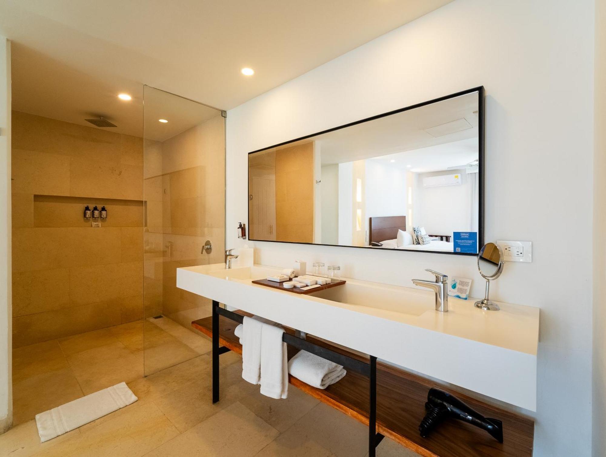 Nacar Hotel Cartagena, Curio Collection By Hilton מראה חיצוני תמונה